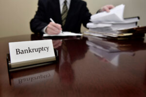 How do experienced bankruptcy lawyers strategically guide clients through the complex bankruptcy filing process?